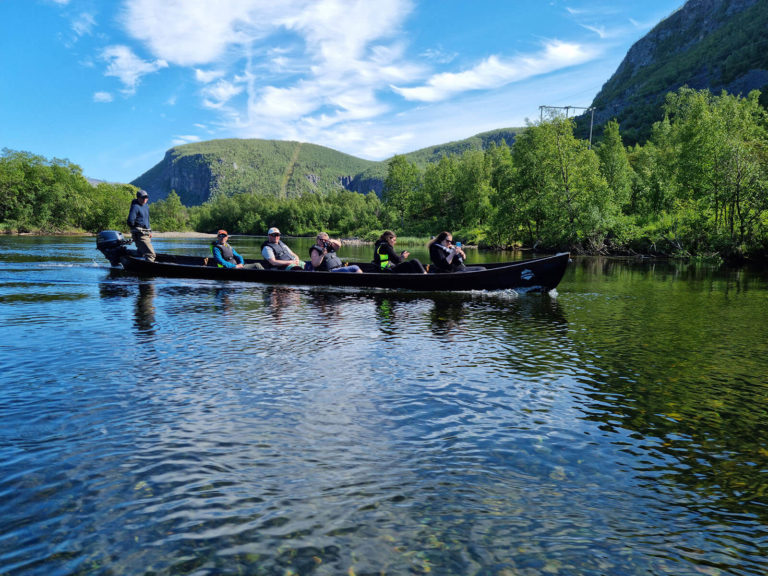 Riverboat trip experience Lyngen